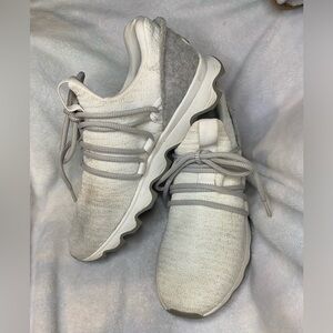 Sorel Sneakers Kinetic ZigZag Sole White and Gray